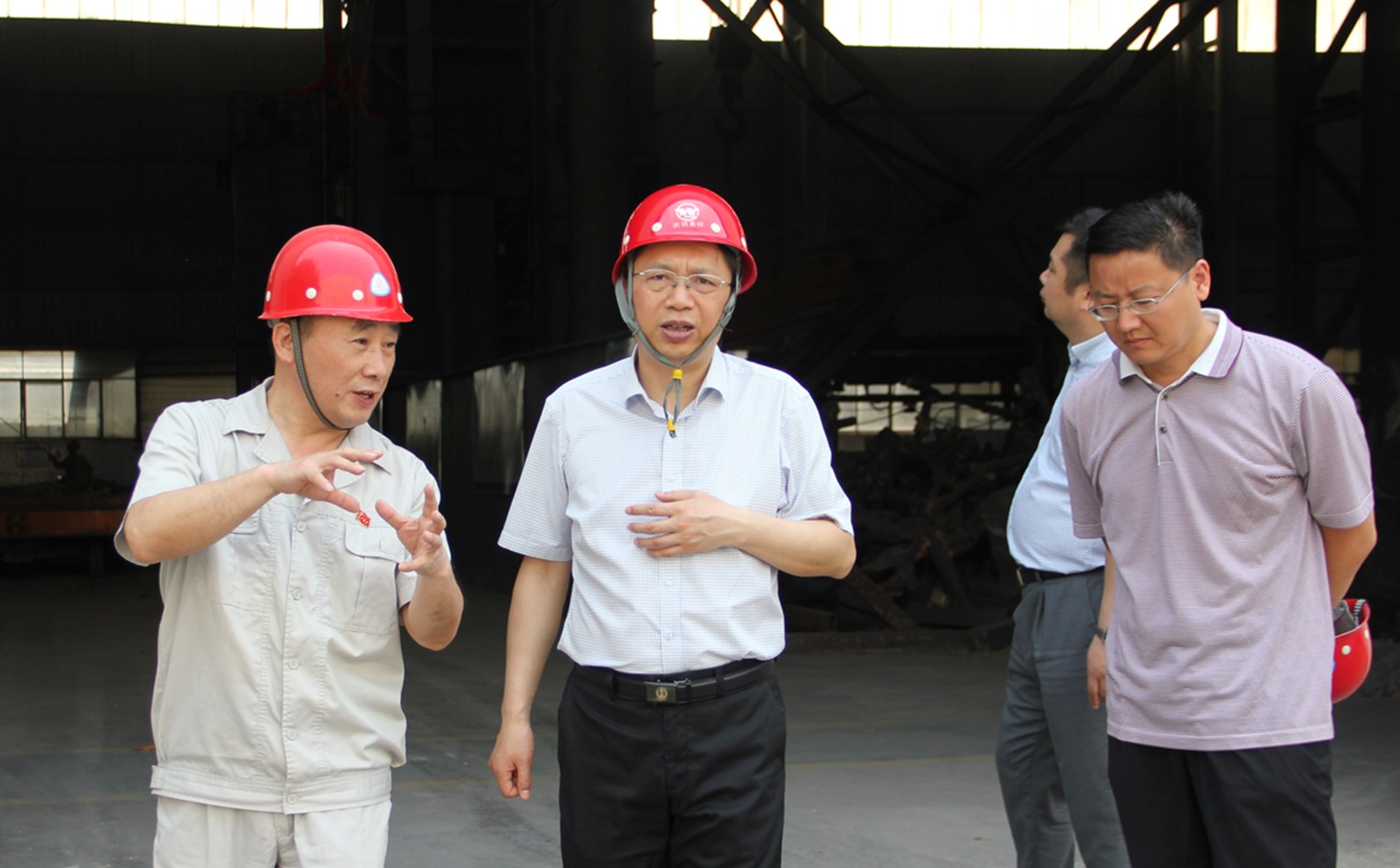 副市長(zhǎng)劉恒友到公司調(diào)研汽車用彈簧扁鋼